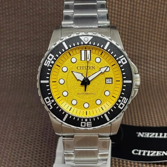New Citizen Yellow Analog Automatic Men\'s Classic Watch